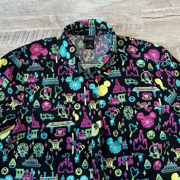 DISNEY Her Universe Neon Icons Black Button Short Sleeve Top  Size Small - Picture 4 of 8